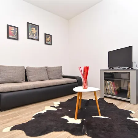 1411 아파트 Loborika