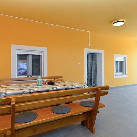 1411 Apartmán *
